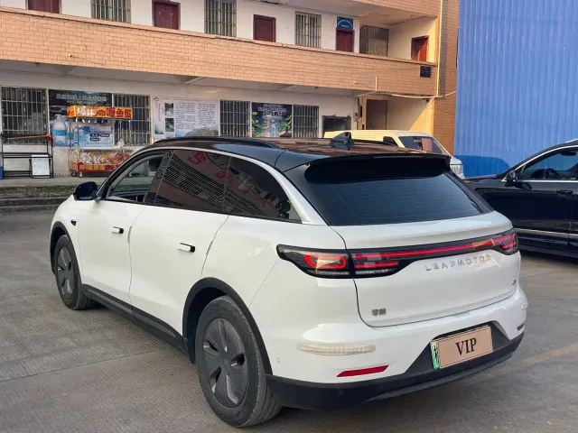 Leapmotor C11 — Фото автомобиля 6