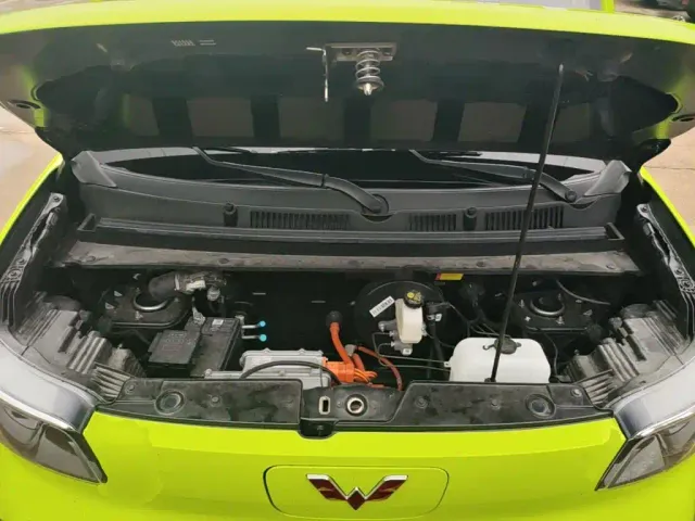 Wuling Zhiguang NEV — Фото автомобиля 19