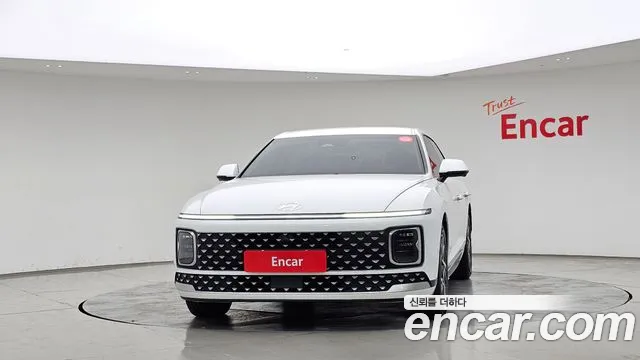 Hyundai Grandeur GN7 — Фото автомобиля 3
