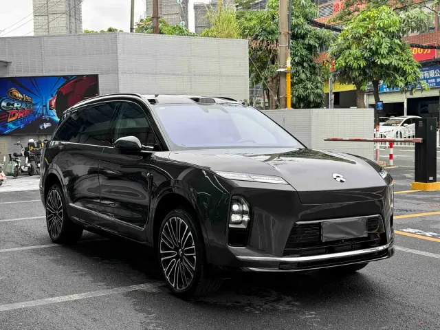 Nio ES8 — Фото автомобиля 4