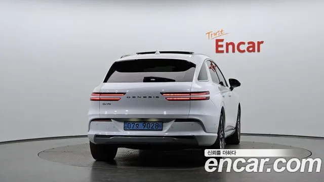 Genesis GV70 Electrified — Фото автомобиля 4
