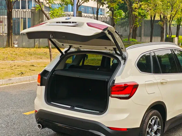 BMW X1 — Фото автомобиля 13