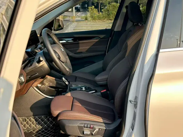BMW X1 — Фото автомобиля 3