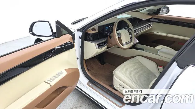 Hyundai Grandeur Grandeur (GN7) 2.5 Бензин 2WD — Фото автомобиля 12