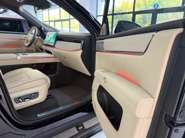 Huajing Baojun S — Фото автомобиля 23
