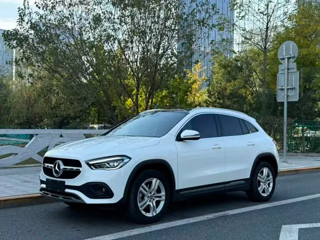 Фотография автомобиля — Mercedes-Benz GLA-Class