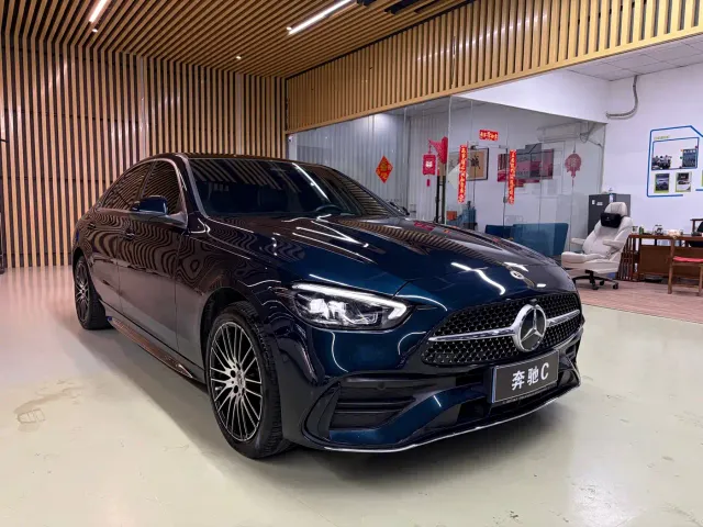 Mercedes-Benz C-Class — Фото автомобиля 3