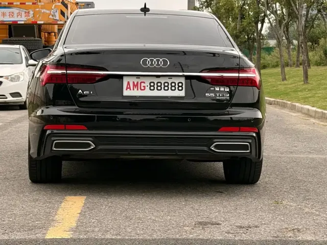 Audi A6L — Фото автомобиля 13