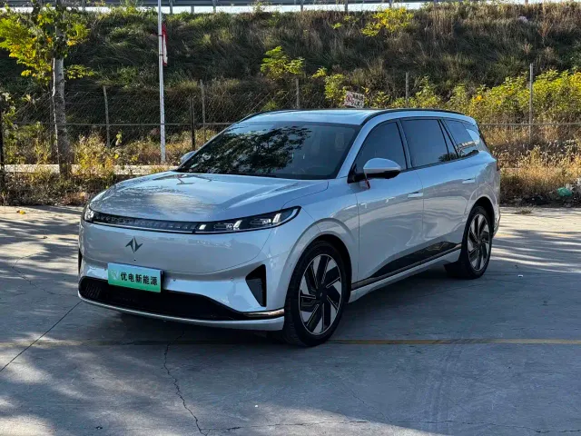 Dongfeng eπ 008 — Фото автомобиля 2