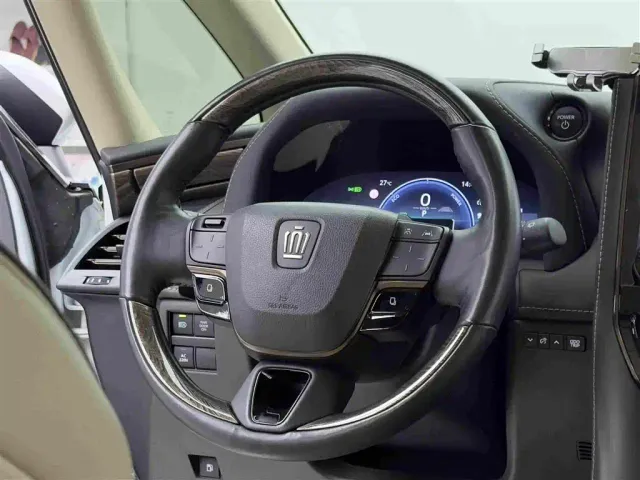 Toyota Vellfire — Фото автомобиля 13
