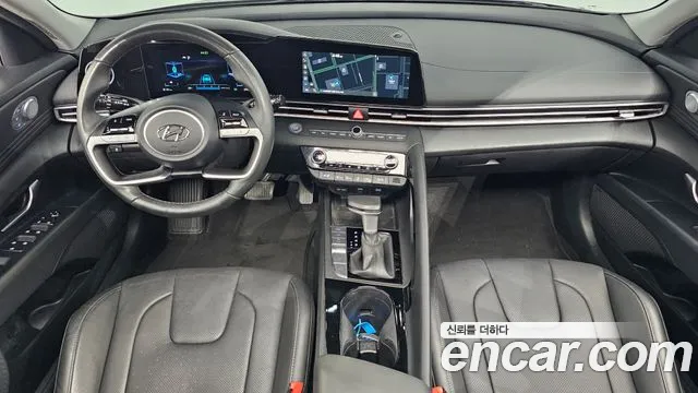 Hyundai Avante CN7 — Фото автомобиля 10