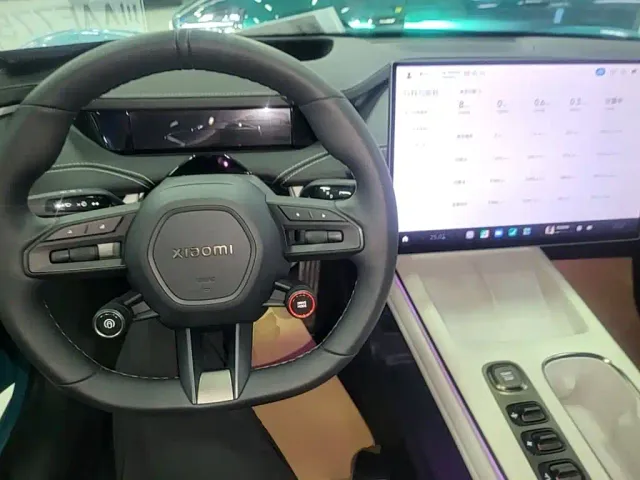 Xiaomi SU7 — Фото автомобиля 10
