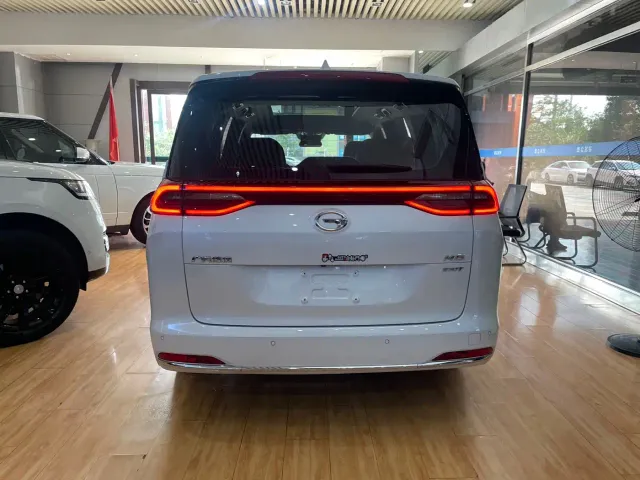 GAC Trumpchi M6 — Фото автомобиля 12