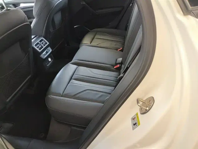Audi Q5L — Фото автомобиля 16
