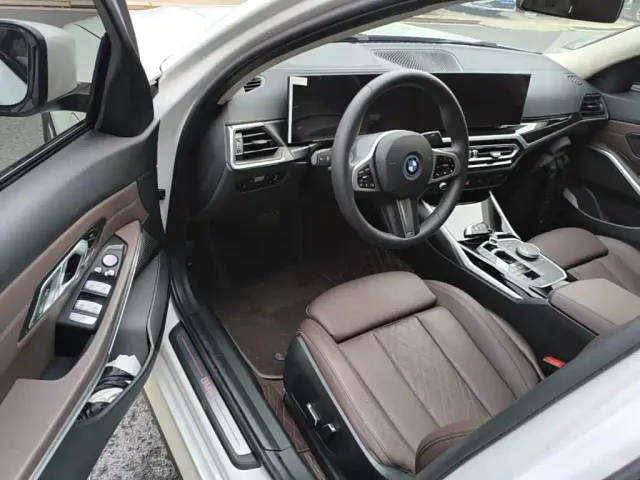 BMW i3 — Фото автомобиля 15