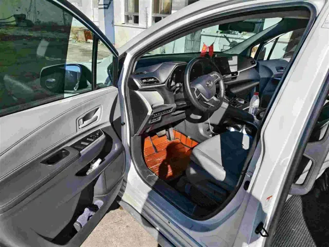 Toyota Granvia — Фото автомобиля 7