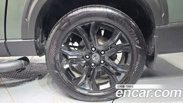 KG_Mobility_Ssangyong Rexton Новый Rexton Sport Khan Дизель 2.2 4WD — Фото автомобиля 21