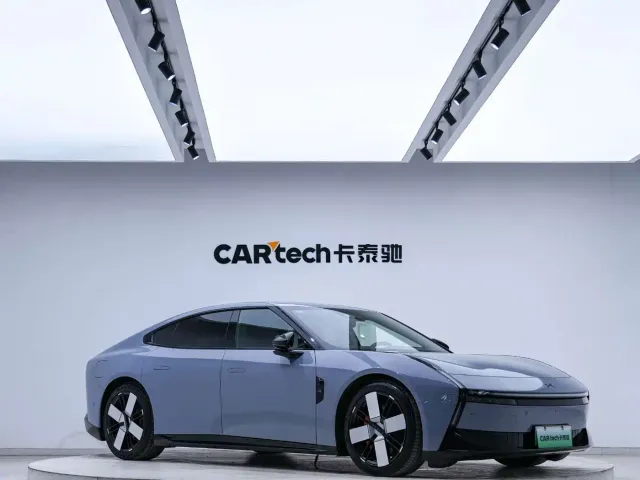 Xpeng P7 — Фото автомобиля 6