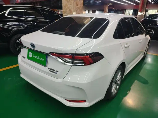 Toyota Corolla — Фото автомобиля 11