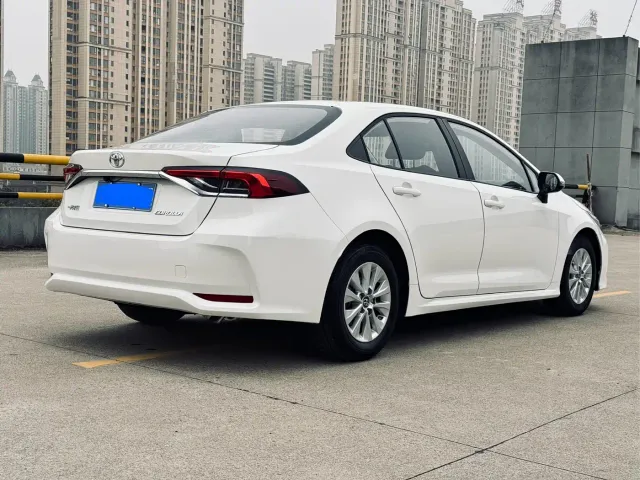 Toyota Corolla — Фото автомобиля 4