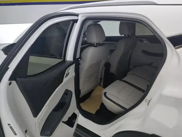 BYD Yuan Pro — Фото автомобиля 11