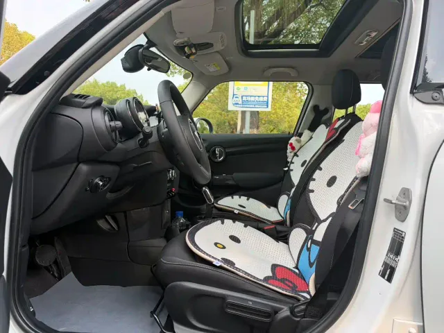 MINI Hatch — Фото автомобиля 13
