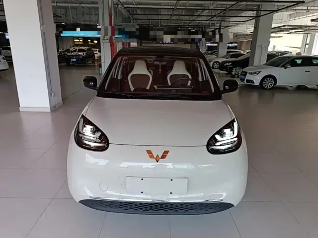 Wuling Bingo — Фото автомобиля 2