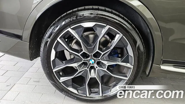 BMW X7 — Фото автомобиля 5