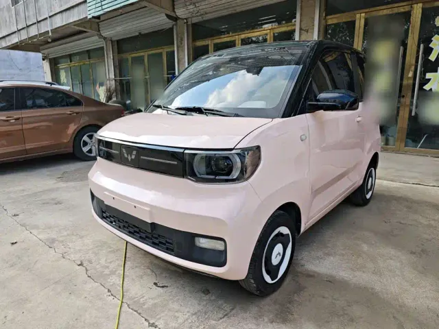 Фотография автомобиля — Wuling Hongguang Mini EV