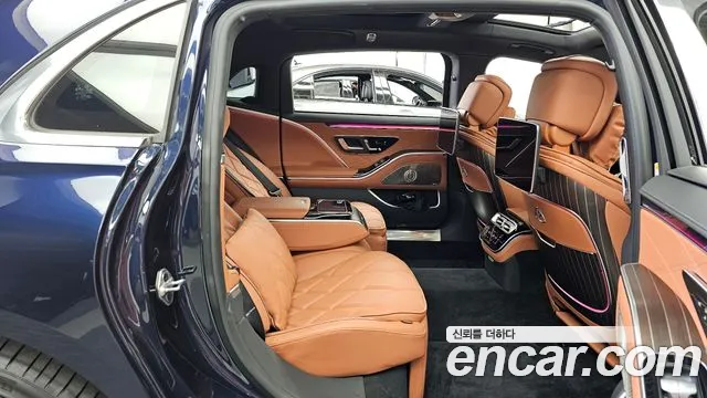 Mercedes-Benz S-Class — Фото автомобиля 11