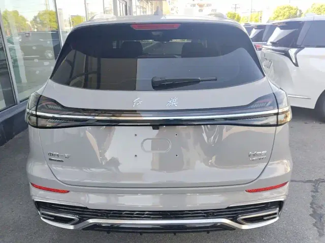 Hongqi HS5 — Фото автомобиля 5