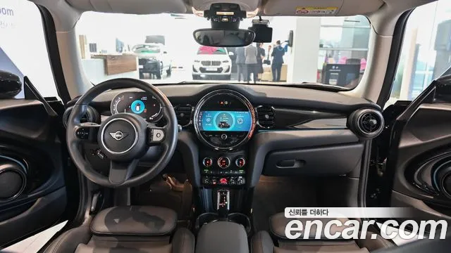 MINI Cooper — Фото автомобиля 8
