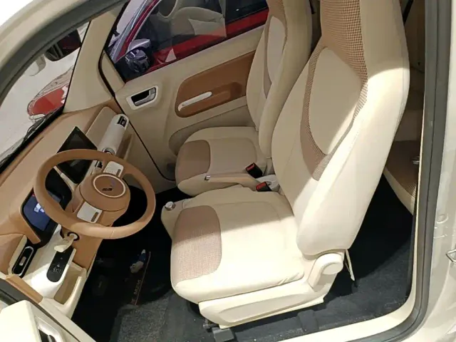 Wuling Hongguang Mini EV — Фото автомобиля 14