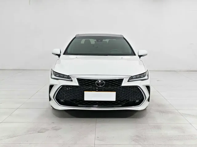 Toyota Avalon — Фото автомобиля 2
