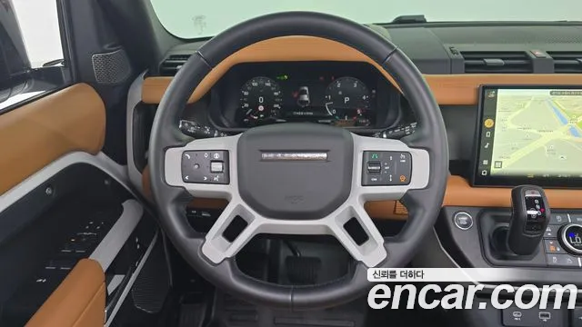 Land Rover Defender — Фото автомобиля 13