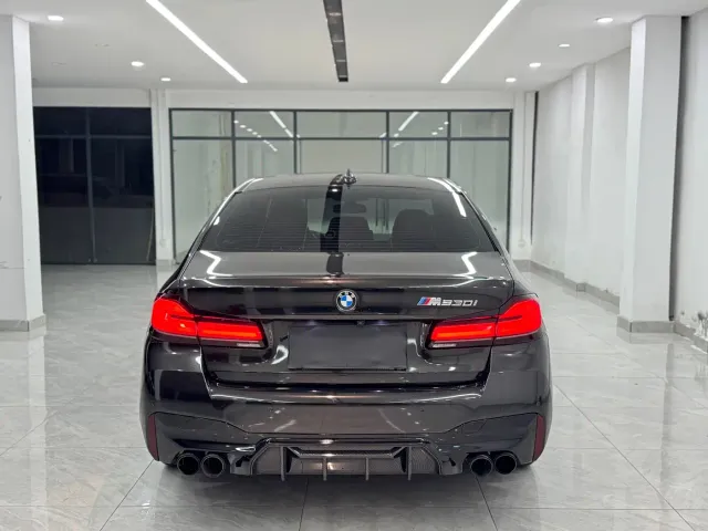 BMW 5 Series — Фото автомобиля 20