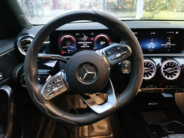 Mercedes-Benz A-Class — Фото автомобиля 10