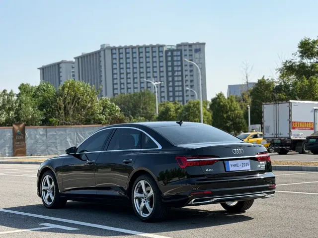 Audi A6L — Фото автомобиля 19