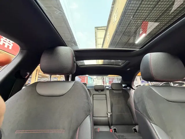 Mercedes-Benz A-Class — Фото автомобиля 25