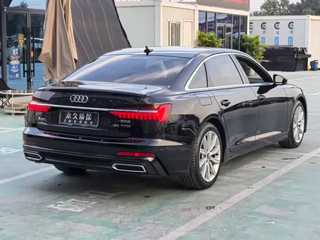Audi A6L — Фото автомобиля 21