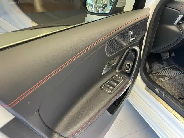Mercedes-Benz A-Class — Фото автомобиля 5