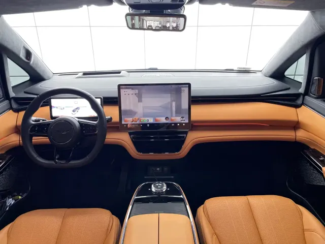 Geely Yizhen L380 — Фото автомобиля 10
