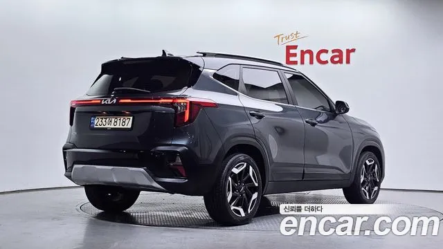 Kia Seltos Бензин 1.6 турбо 2WD — Фото автомобиля 2