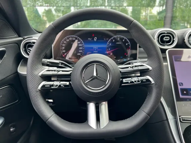 Mercedes-Benz C-Class — Фото автомобиля 16
