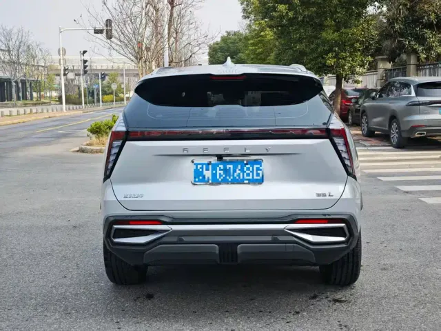 Geely Boyue L — Фото автомобиля 8