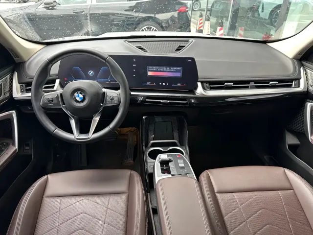 BMW X1 — Фото автомобиля 9