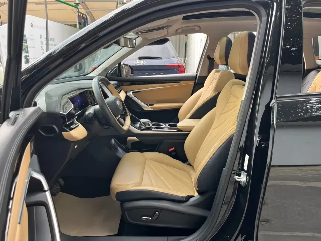 Geely Boyue L — Фото автомобиля 8