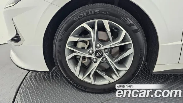 Hyundai Sonata Sonata (DN8) 2.0 LPG(Для проката) — Фото автомобиля 5