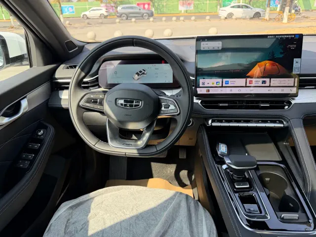 Geely Xingrui — Фото автомобиля 17