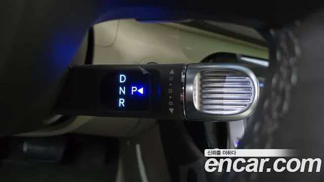 Hyundai Casper Electric — Фото автомобиля 12